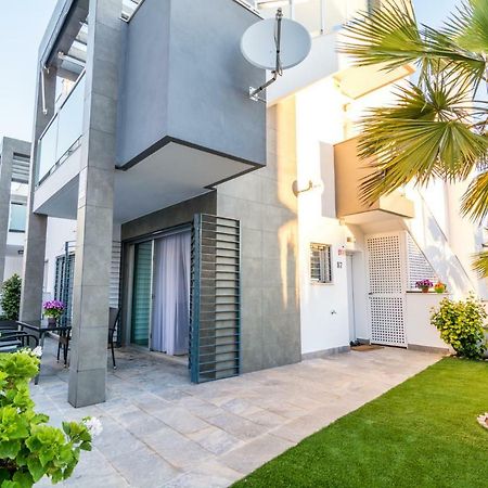 Eluxuria Sunny Villa Torrevieja Exterior photo